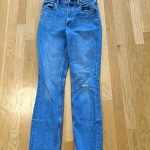 Abercrombie & Fitch Slim Straight Ultra High Rise Jeans | Size 27 / 4